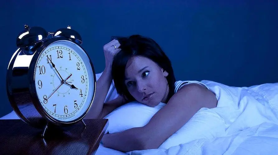 失眠竟会让人变“傻”！做到这3点，有效改善睡眠！